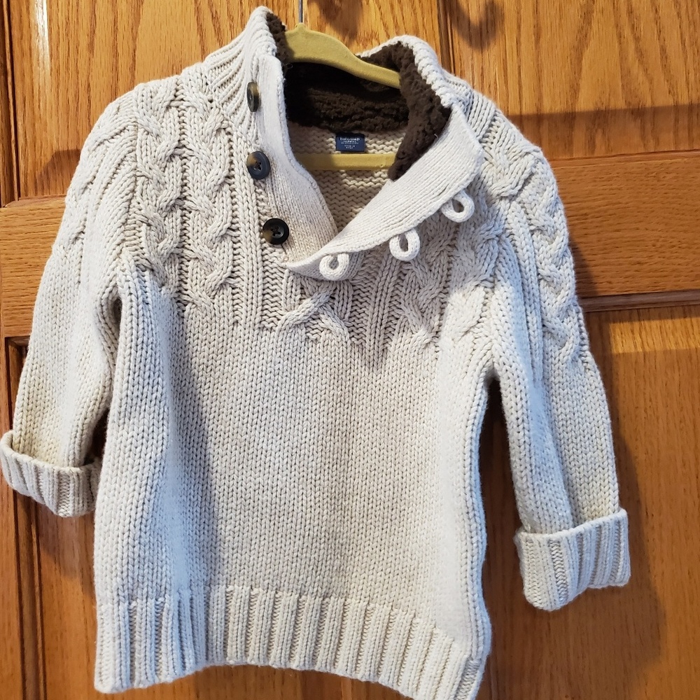 Gap sweater size 18m